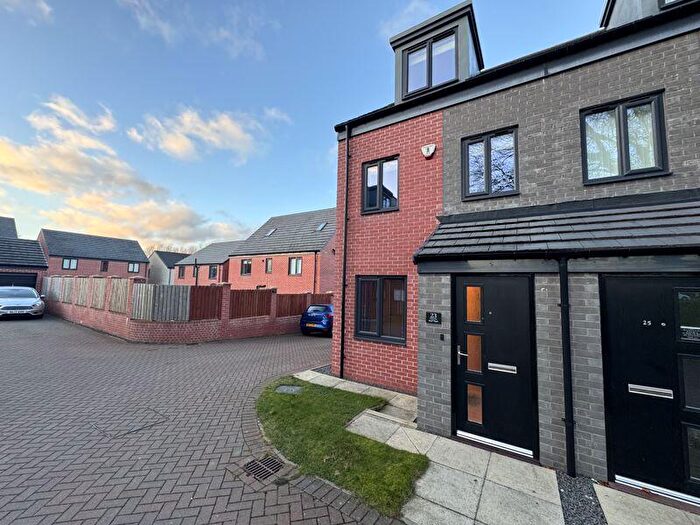 3 Bedroom Semi Detached House To Rent In Woodward Way, Durham, DH1