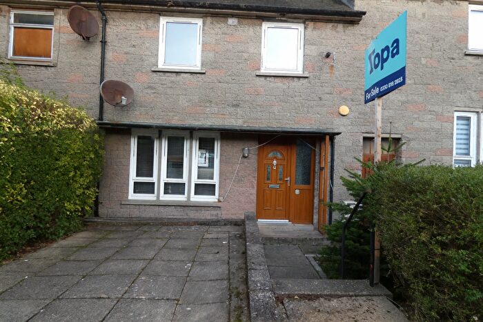 2 Bedroom Terraced House For Sale In Cruickshank Crescent, Aberdeen, AB12