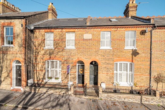 4 Bedroom Property For Sale In Grove Road, Windsor, SL4