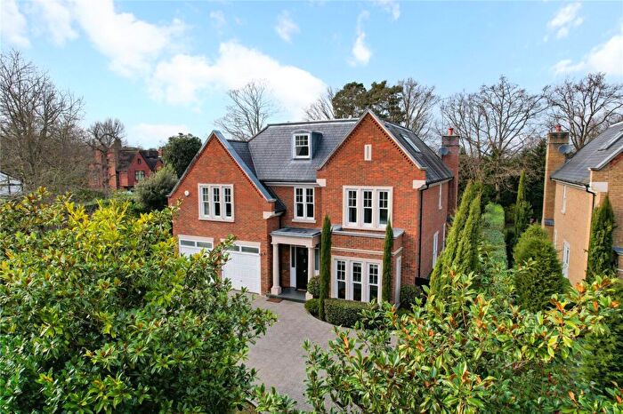 6 Bedroom Detached House For Sale In Adelaide Road, Walton-On-Thames, KT12
