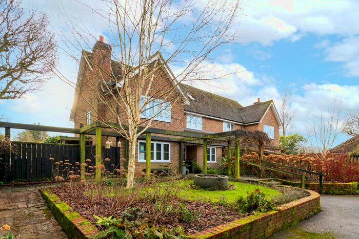 5 Bedroom Semi-Detached House For Sale In Millers Lane, Outwood, RH1