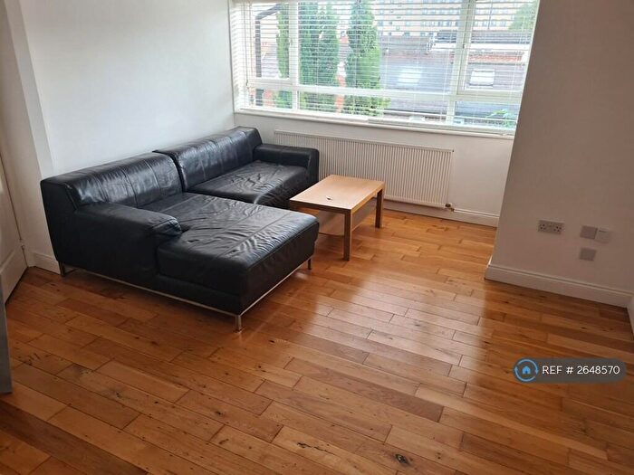 1 Bedroom Flat To Rent In Michaels Court, Luton, LU1
