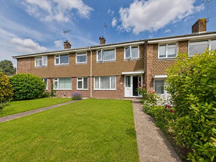 3 Bedroom Terraced House For Sale In Rosslyn Way, Thornbury, Bristol, BS35