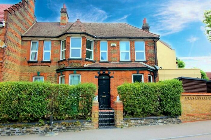 3 Bedroom End Of Terrace House To Rent In Blackhorse Road, London, E17