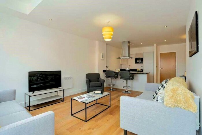 2 Bedroom Flat To Rent In Wandsworth Bridge Rd, London, SW18
