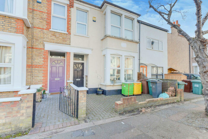 1 Bedroom Flat To Rent In Beverley Road, London, E4