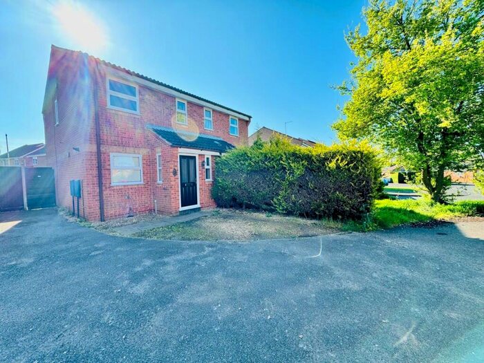 2 Bedroom Semi-Detached House To Rent In Waverley Close, Morton, Bourne, PE10