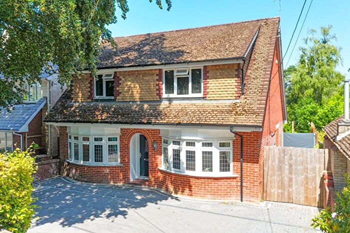 4 Bedroom Detached House For Sale In Rownhams Lane, North Baddesley, Southampton, SO52