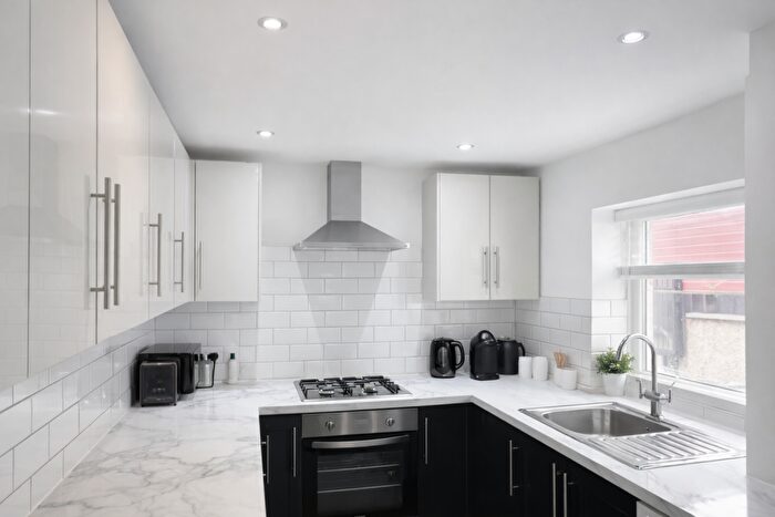 6 Bedroom House To Rent In Empress Road, Liverpool, L7