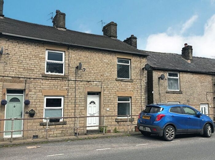 2 Bedroom Terraced House To Rent In Buxton Road, High Peak, SK23