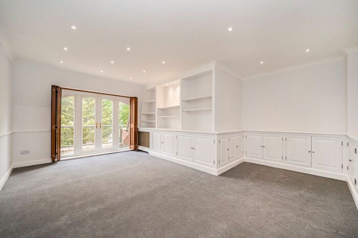 2 Bedroom Flat To Rent In Clarendon Court, Eastbury Avenue, Norwood, HA6
