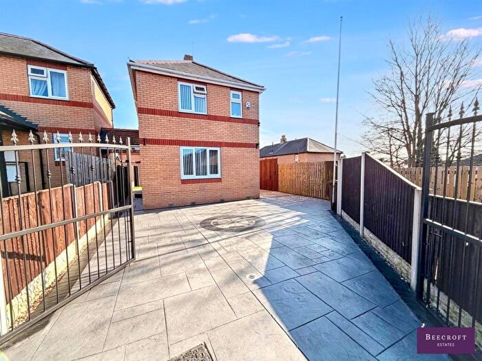 2 Bedroom Detached House For Sale In Orchard Way, Thurnscoe, Rotherham, S63