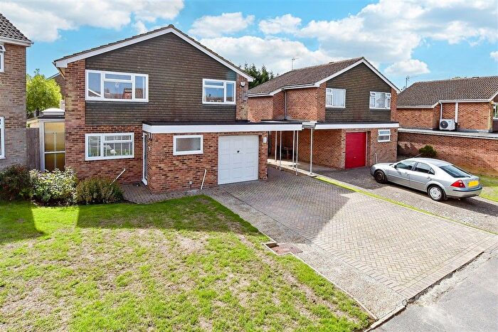 4 Bedroom Detached House For Sale In Sevington Park, Maidstone, Kent, ME15