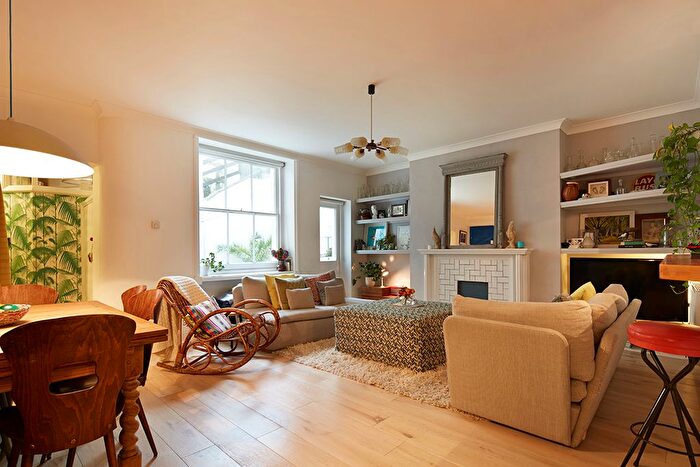 2 Bedroom Flat To Rent In Denmark Terrace, Brighton, BN1