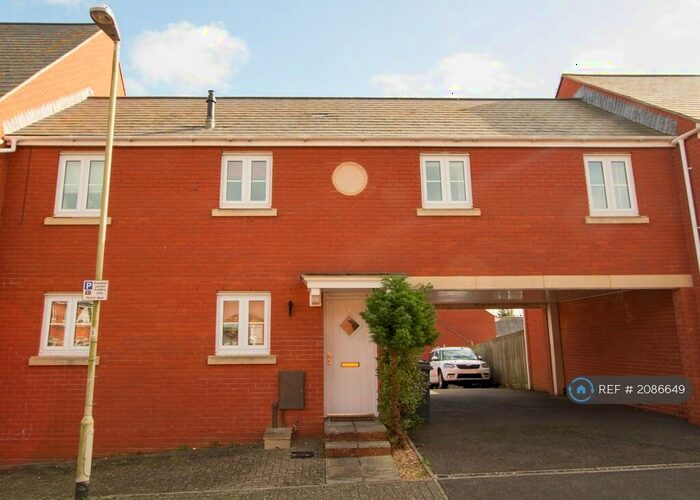 2 Bedroom Flat To Rent In Crown Way, Exeter, EX2