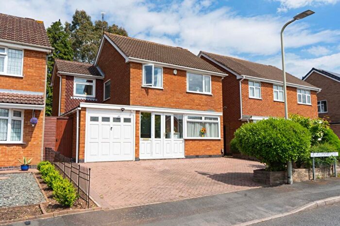 4 Bedroom Detached House For Sale In St. Wolstans Close, Wigston, Leicester, LE18