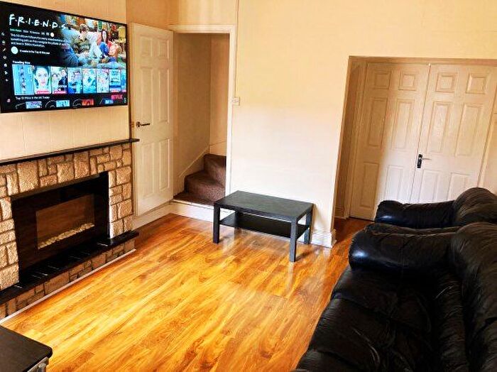 4 Bedroom Terraced House To Rent In Edward Street, Loughborough, Leicestershire, LE11