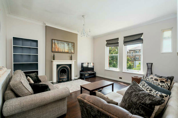 2 Bedroom Flat To Rent In Templar Street, London, SE5