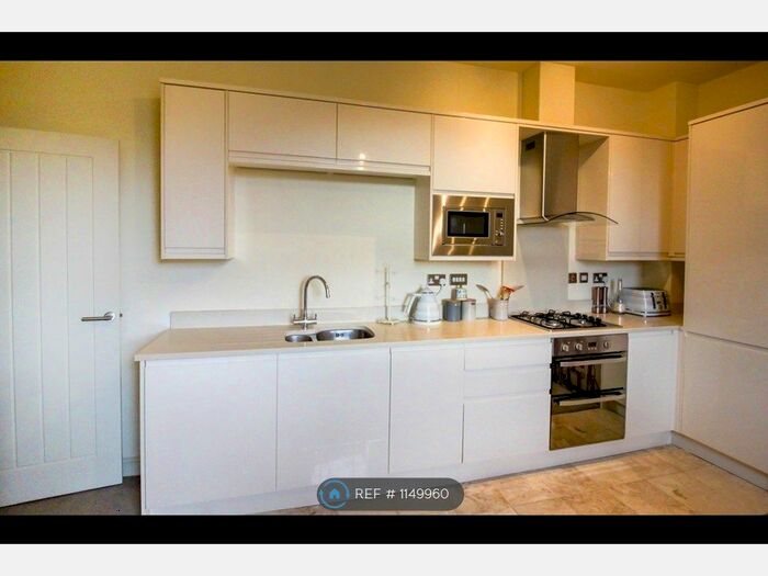 2 Bedroom Flat To Rent In Springhill Court, Bewdley, DY12