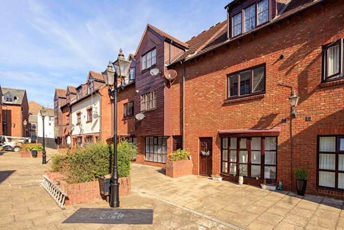 1 Bedroom Flat For Sale In Church Mews, Wisbech, PE13