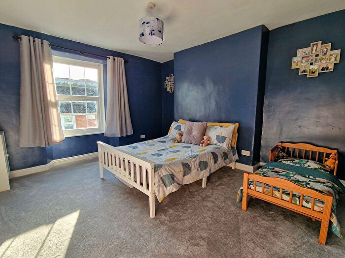 3 Bedroom Terraced House For Sale In Babbacombe Road, Torquay, TQ1