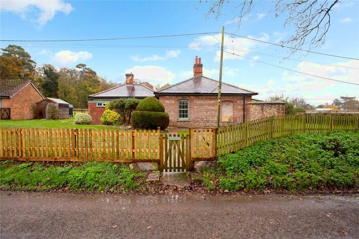 3 Bedroom Detached House To Rent In Redenham Park, Andover, Hampshire, SP11