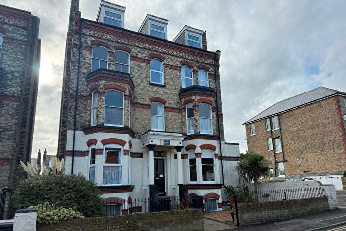1 Bedroom Flat For Sale In Granville Road, Broadstairs, CT10
