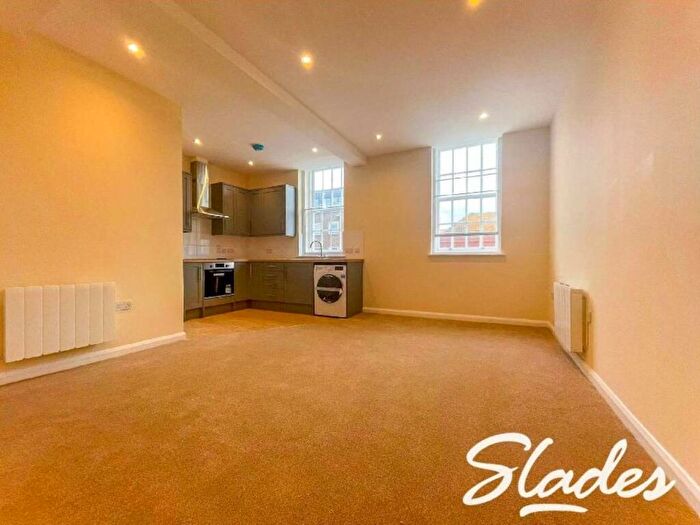 1 Bedroom Apartment To Rent In A High Street, Christchurch, Dorset, BH23