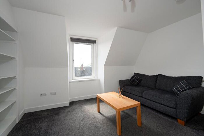 1 Bedroom Flat To Rent In Portobello High Street, Edinburgh, Midlothian, EH15