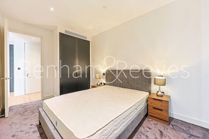 2 Bedroom Flat To Rent In Legacy Building, Nine Elms, SW11