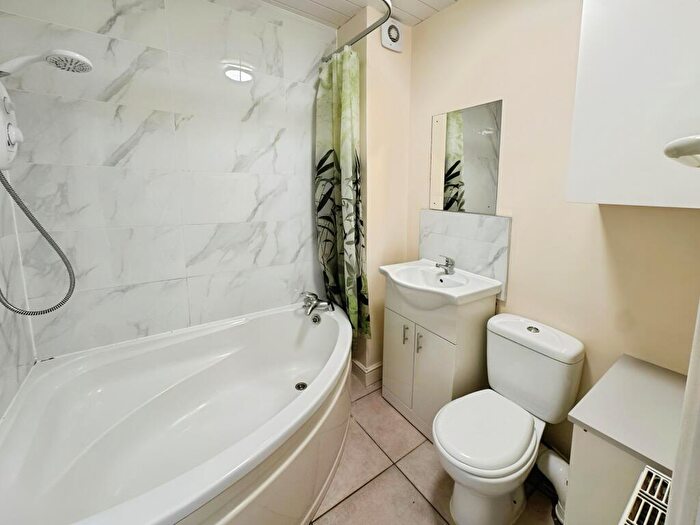 1 Bedroom Flat To Rent In Keightley Road, Leicester, LE3