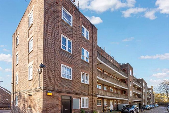 3 Bedroom Flat To Rent In Evelyn Street, Deptford, SE8