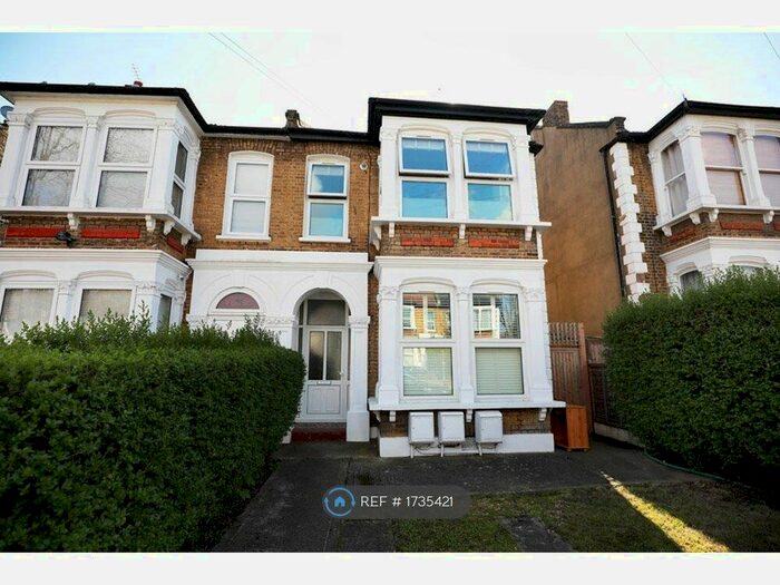 1 Bedroom Flat To Rent In Queens Road, Leytonstone, E11
