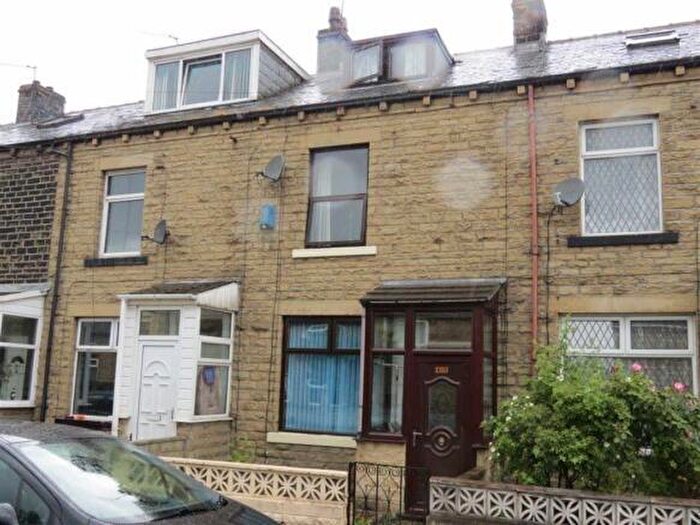 2 Bedroom Terraced House For Sale In Sandygate Terrace, Bradford, BD4