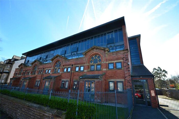 2 Bedroom Apartment To Rent In The Gallery, Whalley Range, Manchester, M16