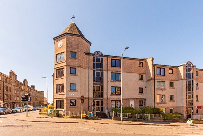 3 Bedroom Flat To Rent In Robertson Avenue, Slateford, Edinburgh, EH11