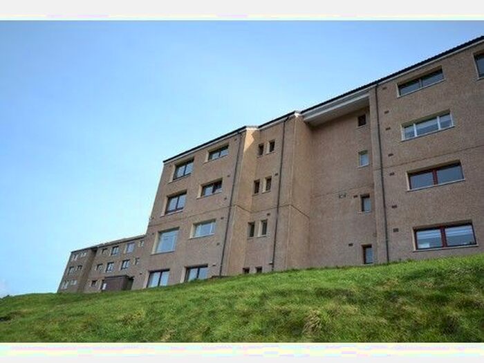 3 Bedroom Flat To Rent In Ross Place, Fort William, PH33