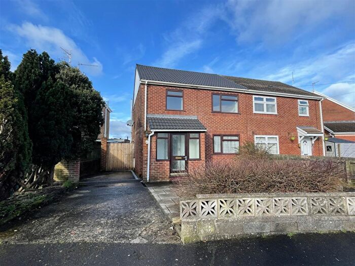 3 Bedroom Semi Detached House For Sale In Brynawelon, Llanelli, SA14