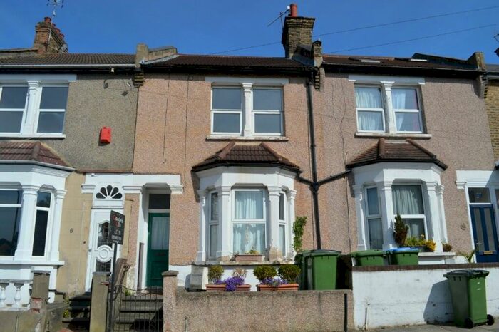 3 Bedroom Terraced House To Rent In Kirk Lane, Plumstead, London, SE18