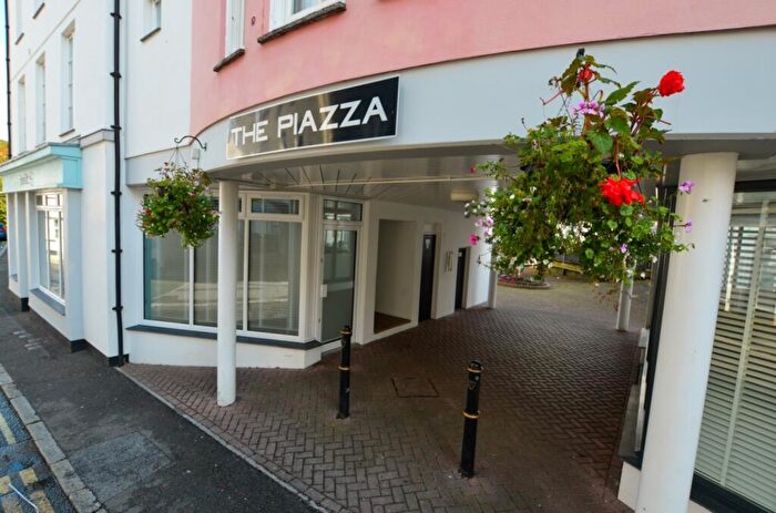 2 Bedroom Flat To Rent In The Piazza, Crockwell Street, Bodmin, PL31