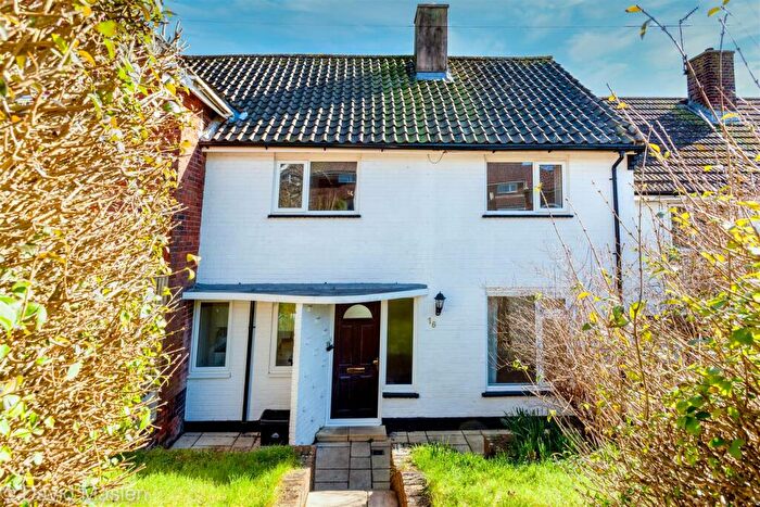 3 Bedroom House To Rent In Stanstead Crescent, Woodingdean, Brighton, BN2