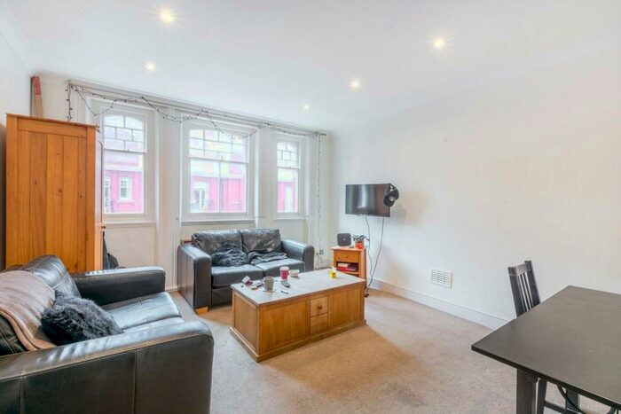 2 Bedroom Flat To Rent In Transept Street, Marylebone, London, NW1