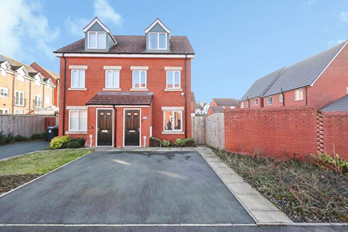 3 Bedroom Semi Detached House For Sale In Ward Place, Birmingham, West Midlands, B29