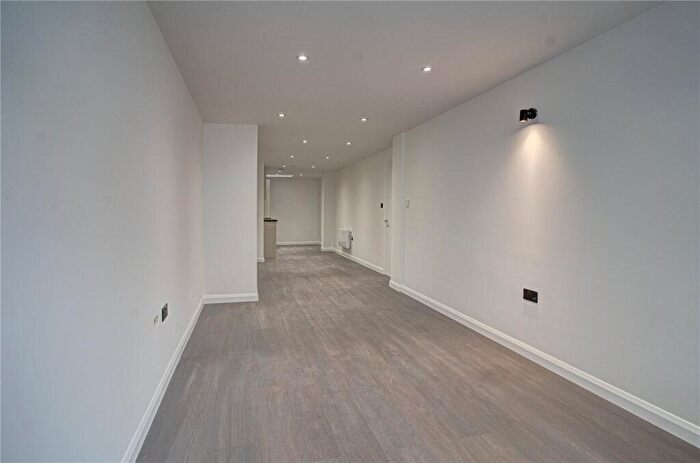 2 Bedroom Apartment To Rent In High Street, Old Town, Swindon, Wiltshire, SN1