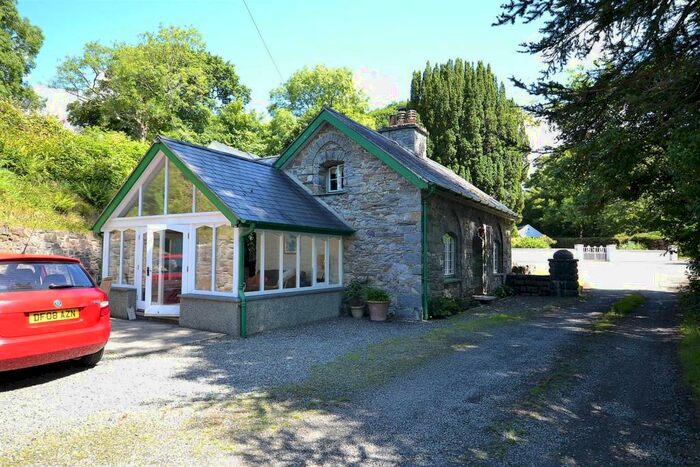 2 Bedroom Cottage For Sale In Treffgarne, Haverfordwest, SA62