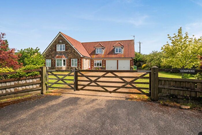 4 Bedroom Detached House For Sale In Gare Hill, Frome, BA11