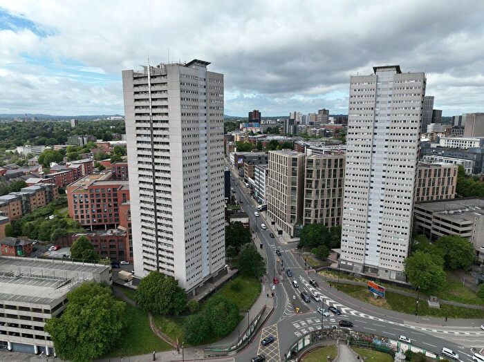 2 Bedroom Flat For Sale In Cleveland Tower, Holloway Head, Birmingham, B1