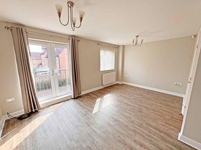 4 Bedroom Terraced House To Rent In Blyth Close, Cawston, Rugby, CV22