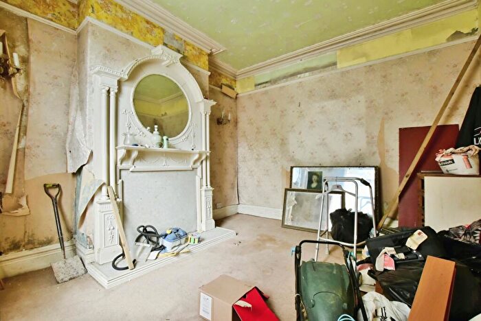 3 Bedroom Detached House For Sale In Banks Lane, Offerton, Stockport, Cheshire, SK1