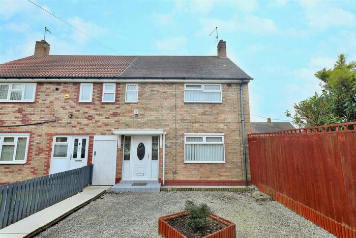 2 Bedroom Semi-Detached House For Sale In Falkland Road, Hull, HU9